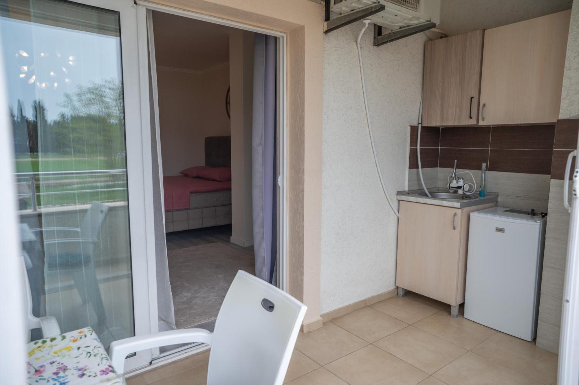 Beach Walk Apartments Ulcinj Ngoại thất bức ảnh