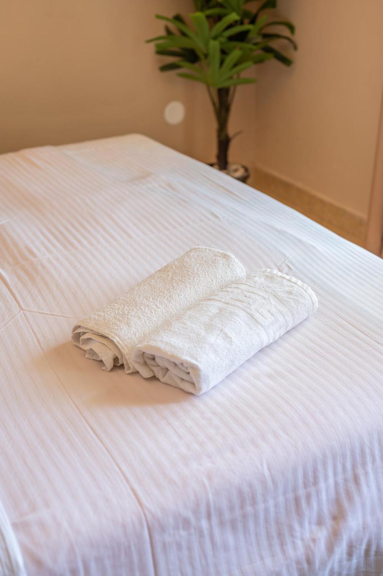 Beach Walk Apartments Ulcinj Ngoại thất bức ảnh