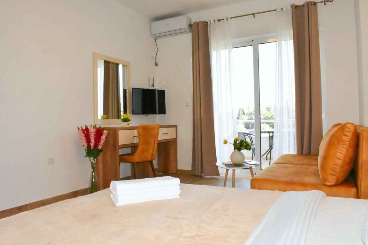 Beach Walk Apartments Ulcinj Ngoại thất bức ảnh